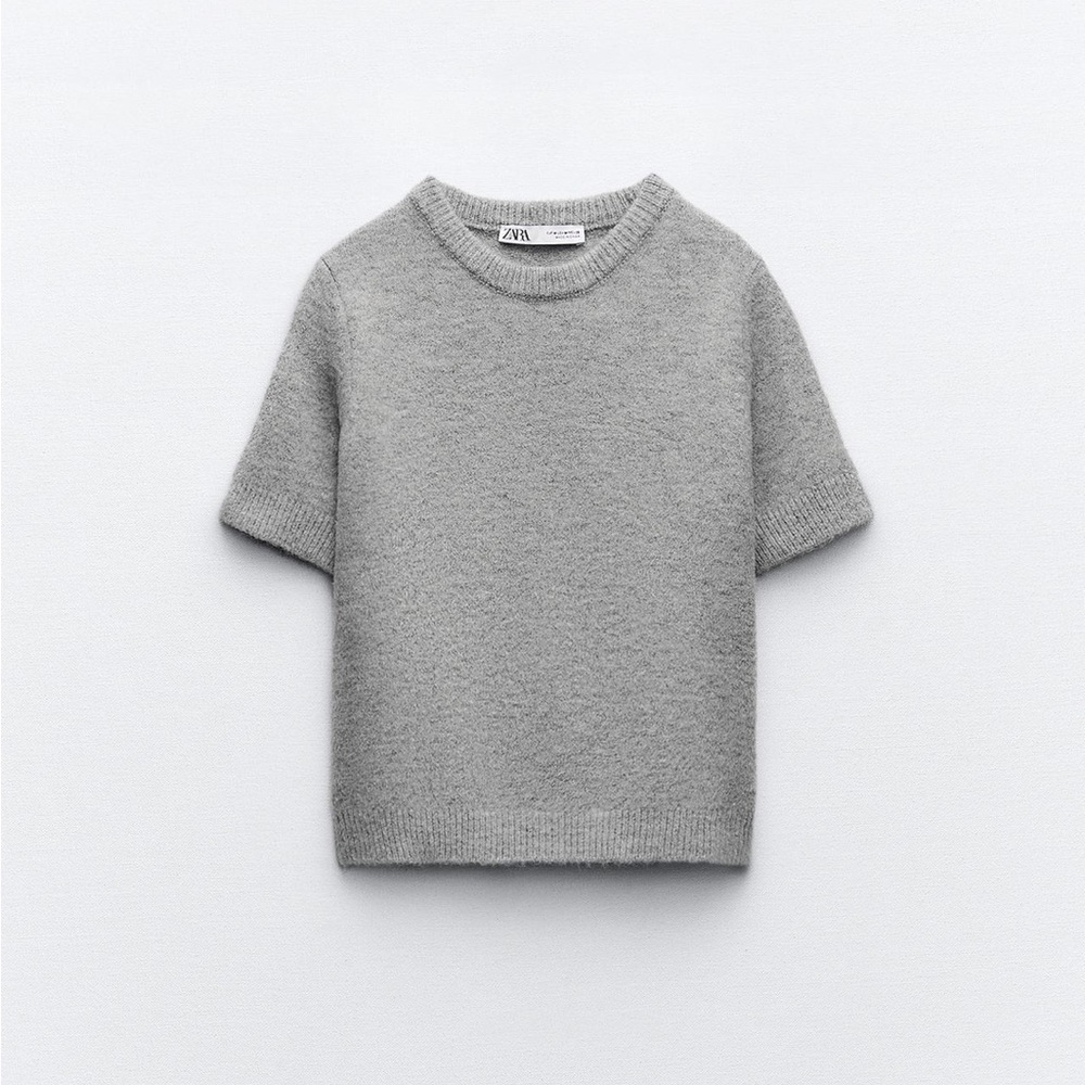 (NWT) ZARA short sleeved knit sweater